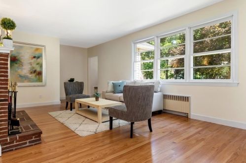 165 Chadwick St, North Andover MA 01845-1705 exterior