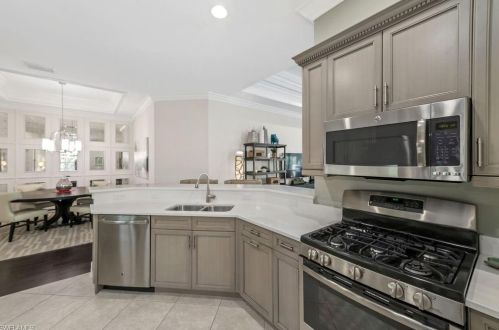 6565 Roma Way, Naples FL 34113-1722 exterior