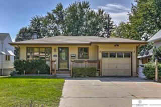 6303 Pacific St, Omaha NE  68106-1520 exterior