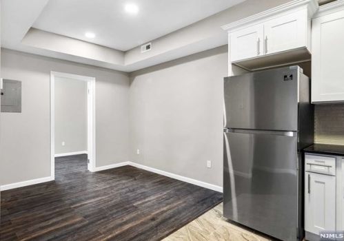 161 St, Union City NJ 07087-5439 exterior