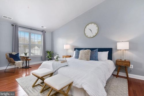 17028 Amity Dr, Rockville MD 20855-2578 exterior