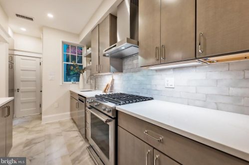 3116 Rodman St, Washington DC 20008-3117 exterior