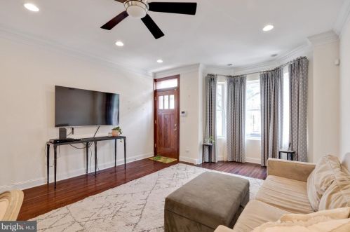 1634 Bainbridge St, Philadelphia PA  19146-2035 exterior