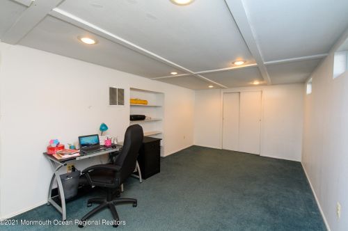 32 Berkshire Rd, Old Bridge NJ 08857-1601 exterior