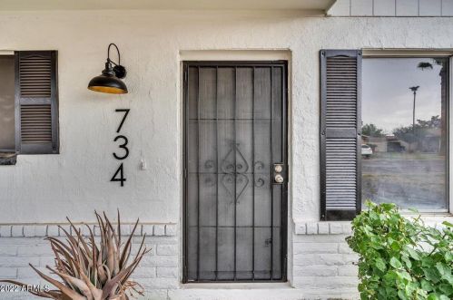 734 Del Rio St, Chandler, AZ 85225-3904