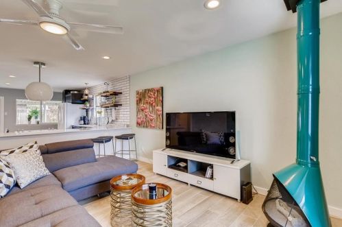 2403 Aldford Dr, Austin TX 78745-4822 exterior