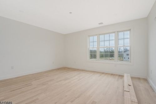 40 Brantwood Ter, Hackettstown NJ 07840-4101 exterior