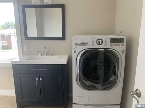 51 Irving Pl, Outwater NJ  07026-1240 exterior