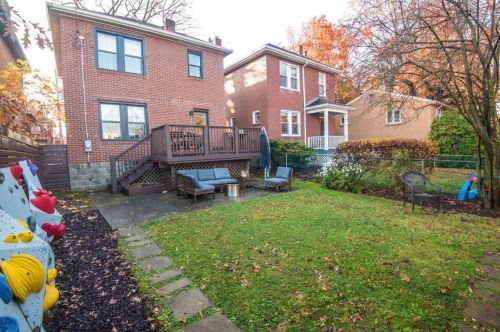 307 Whipple St, Pittsburgh PA 15218-1009 exterior