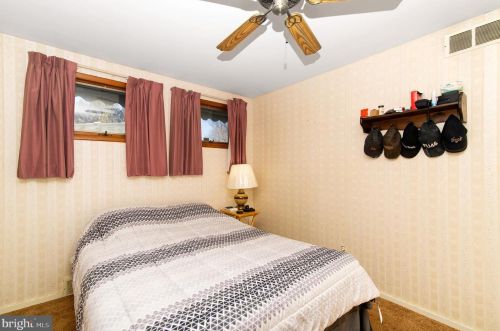 26 Sta Ave, Somerdale NJ 08083-1314 exterior