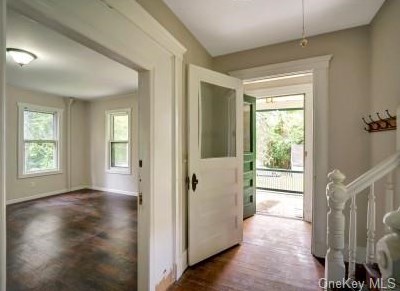 34 Webb Rd, Middletown NY 10940-6535 exterior