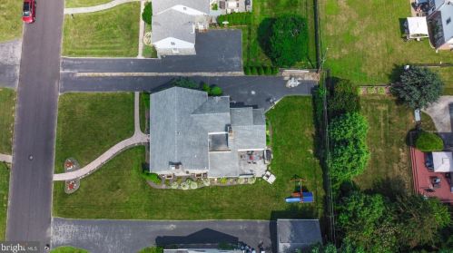 5 Lexington Ave, Pittsburgh PA 15215-3218 exterior