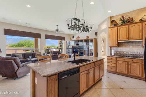 38357 Granite Crst Dr, Tucson AZ 85739-1748 exterior