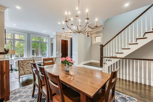 3619 Hermitage Ave, Chicago IL 60613-3506 exterior