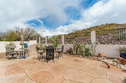 11280 Flt Granite Dr, Tucson AZ 85737-4614 exterior