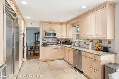 134 Edwards Rd, East Freehold NJ exterior