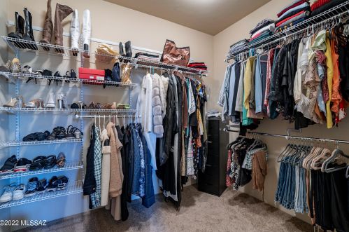 150 Castlefield Cir, Tucson AZ  85704-5783 exterior