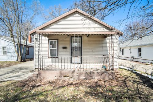 1256 Langeland Ave, Meskegon, MI 49442-5268