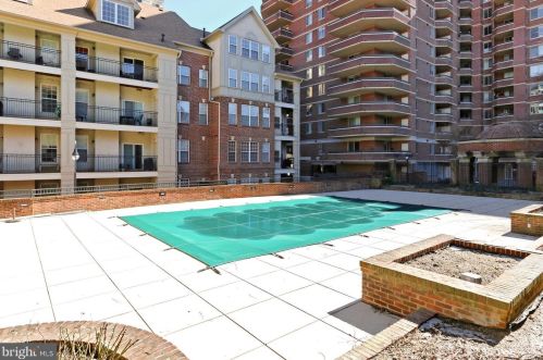 2330 14th St, Arlington VA 22201-2799 exterior