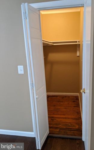 12 Gln Clair Dr, Trenton NJ 08618-1943 exterior