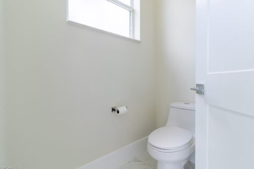 931 8 St, Naples FL 34120-3435 exterior