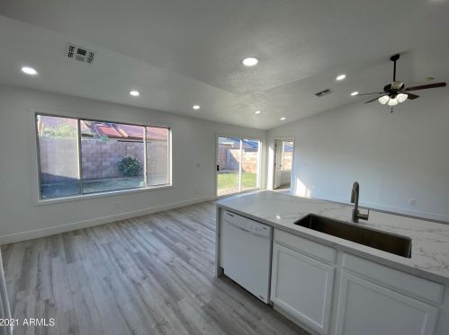 8418 Berkeley Rd, Phoenix AZ  85037-4146 exterior