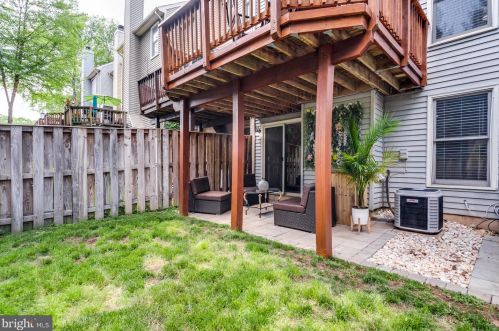 5319 Buxton Ct, Alexandria VA 22315-4760 exterior