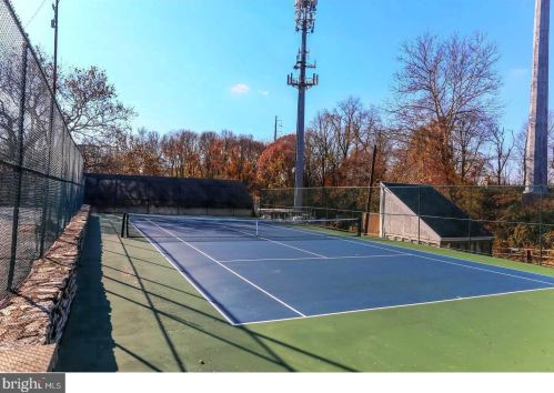 10 Elmwood Ave, Manor PA 19036-1908 exterior