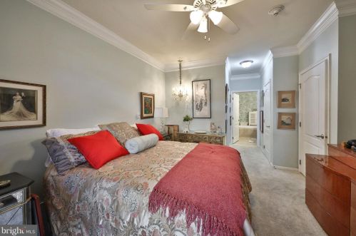 300 Carson Ter, Huntingdon Valley PA 19006-4719 exterior