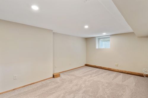 3238 105th St, Milwaukee WI 53222-3325 exterior