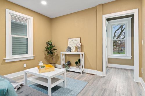 2540 Booth St, Milwaukee WI 53212-2907 exterior