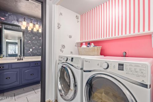 7035 28th Dr, Phoenix AZ 85051-4024 exterior