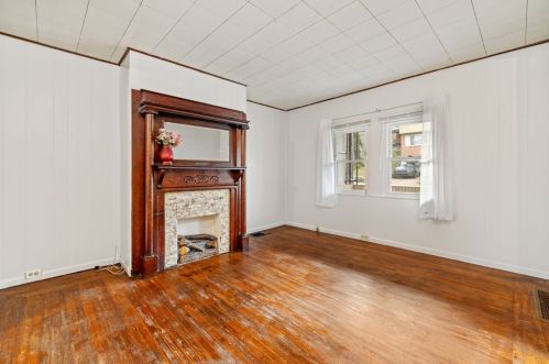 38 Minooka St, Pittsburgh PA 15210-3503 exterior