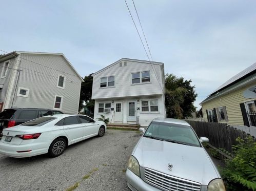 241 Clarence St, Providence, RI 02909-3809