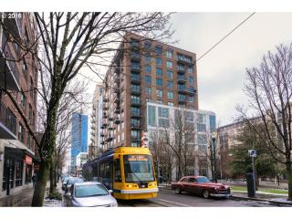 922 11th Ave, Portland OR  97209-3206 exterior