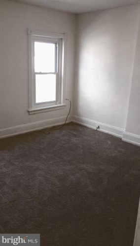 613 7 St, Chester PA 19013-6035 exterior