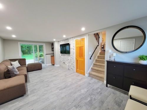 1330 Atwood Ave, Providence RI  02919-4903 exterior