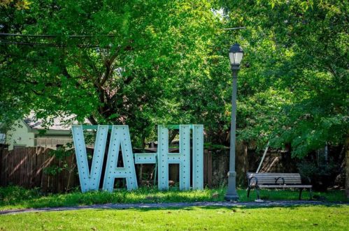 1130 Hudson Dr, Atlanta GA  30306-3578 exterior