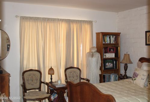 8011 Julia St, Tucson AZ 85710-4821 exterior