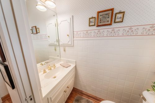 2611 Pasadena Blvd, Milwaukee WI 53226-1950 exterior