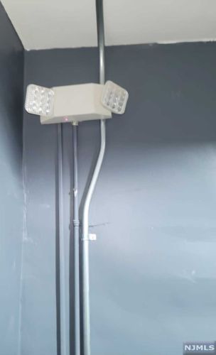 106 Rollinson St, Town Center NJ 07052-4601 exterior