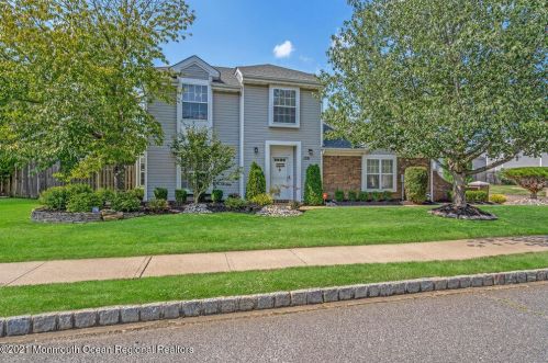 159 Kentucky Way, East Freehold, NJ 07728-4631