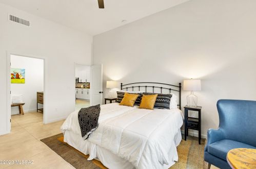 930 8th Ave, Tucson AZ  85701-3014 exterior