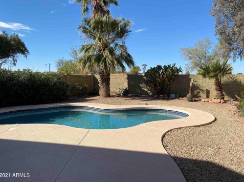 15814 38 Dr, Phoenix AZ 85053-3757 exterior