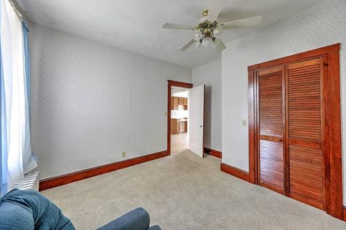 350 Mount Pleasant Ave, Providence RI 02908-5153 exterior