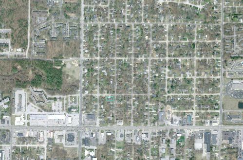 2085 Madalene Ave, Meskegon MI 49442-3815 exterior