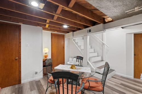 9533 Ldg Pole Ln, Saint Louis MO 63126-2162 exterior