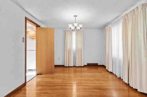 425 Overbrook Blvd, Pittsburgh PA 15210-4405 exterior