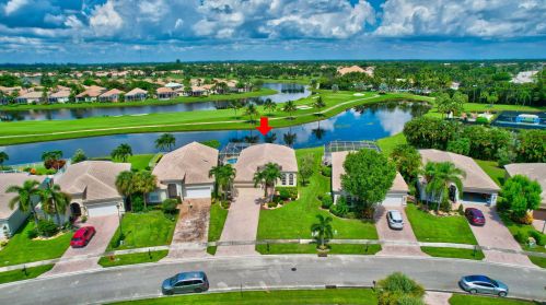 6791 Southport Dr, Boynton Beach FL 33472-6915 exterior