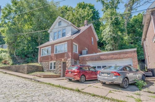 241 Dawn Ave, Pittsburgh, PA 15226-1011